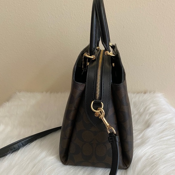 Coach - Picture 6 of 8